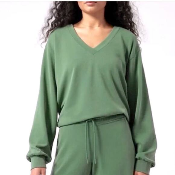 Athleta Seasoft Willow V Neckline Pullover
Sweatshirt Green Modal Size SMALL - Picture 1 of 9